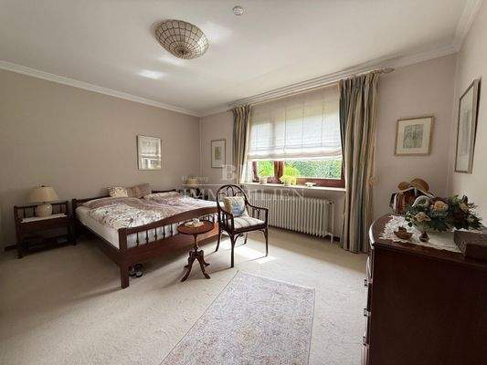 Großes Schlafzimmer...