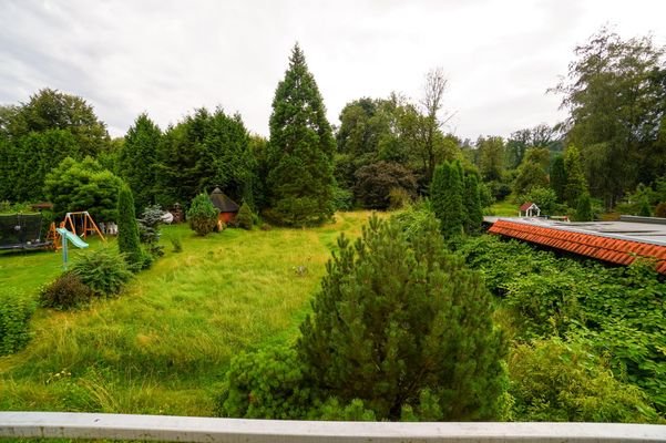 Blick vom Balkon in Ihren Garten