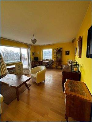 Blick ins Wohnzimmer