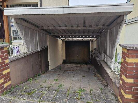 5263 Garage davor Carport