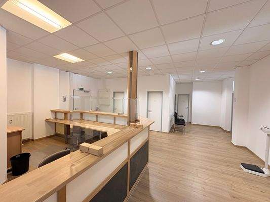 Empfangsbereich (3).JPG