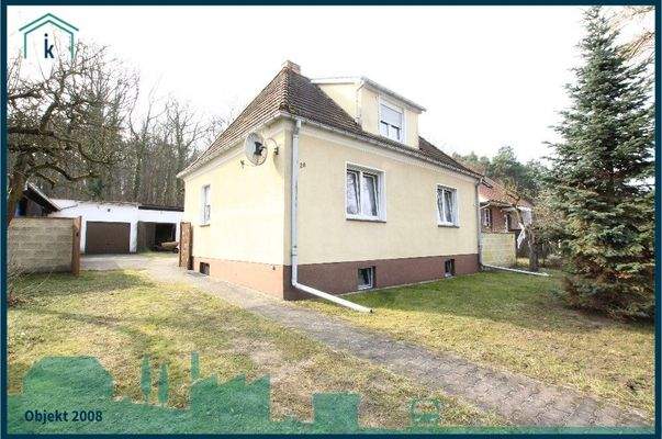 2008 Vorgarten mit Zufahrt.jpg