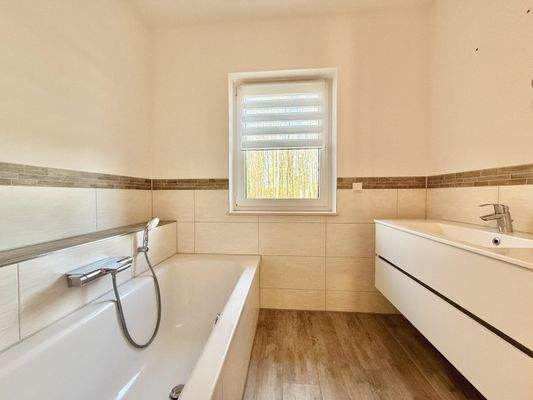 Bungalow: hochwertige Badausstattung