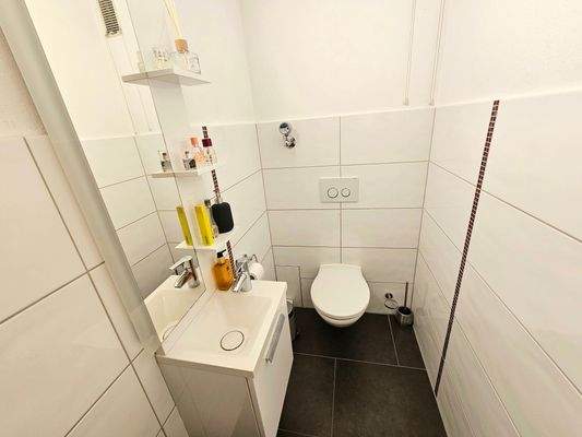 zusätzliches separates Gäste-WC