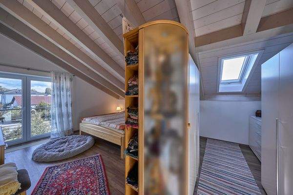 Schlafzimmer I DG inklusive Ankleide