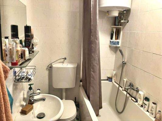 Badezimmer 3. OG links