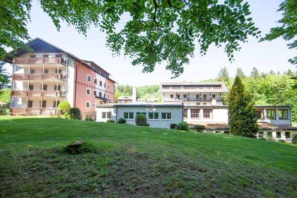 Gesamtansicht-Rückseite