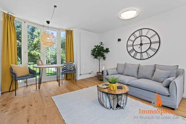 XXL-Fensterfront im Wohnzimmer