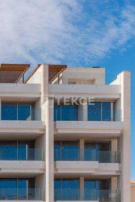 Elegant Flats Close to Amenities in Playa Flamenca Orihuela