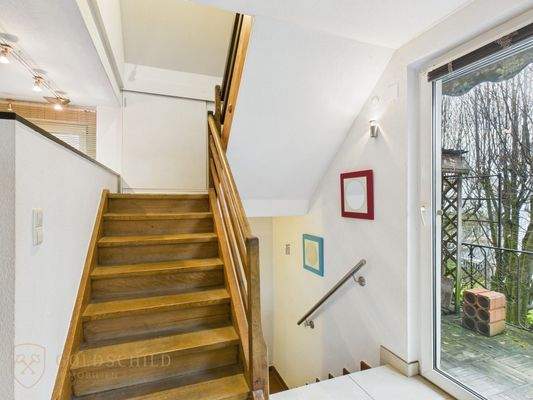 Maisonette Wohnung Treppe zu 2. Stock