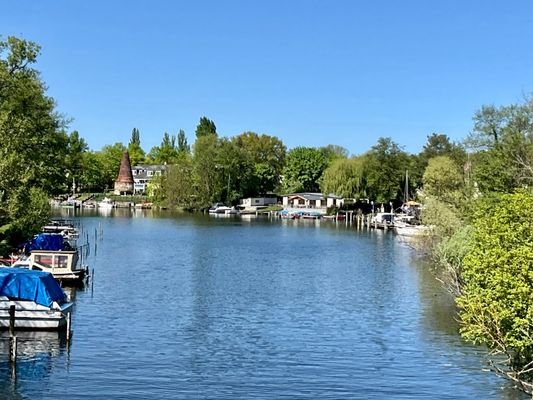 Blick zur Spree