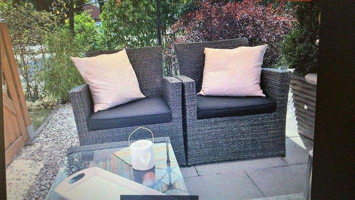 So könnte Ihre gemütliche Terrasse möbliert werden