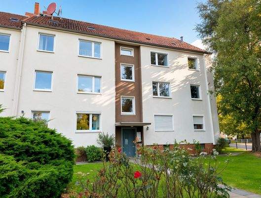 Hausansicht - (KI generiert)