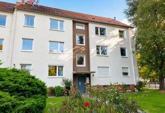 Hausansicht - (KI generiert)