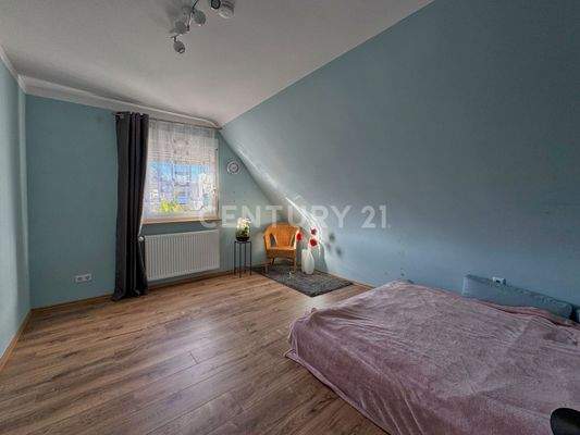 OG Zimmer vorne rechts