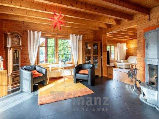 Wohnbereich mit Kamin