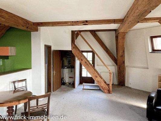 37-Aufgang zur mitteren Wohnebene.JPG