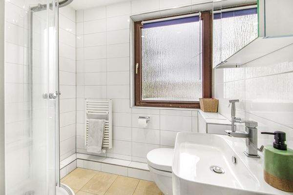 Badezimmer im Obergeschoss