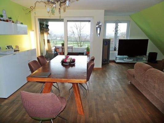 Wohn- Esszimmer