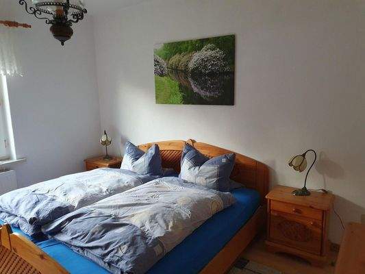 Schlafzimmer untere Wohnung