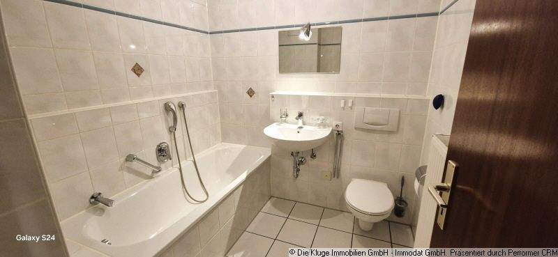 Badezimmer mit Wanne