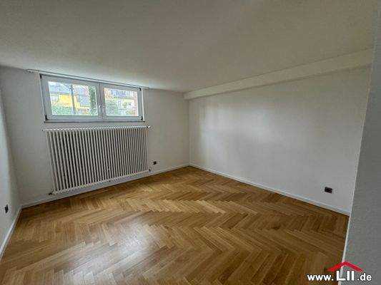 Zimmer im Gartengeschoss mit