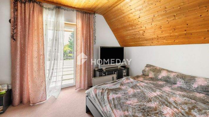 1. OG Schlafzimmer 1