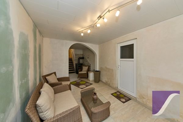 EG / Eingangsbereich mit Zugang zur Garage
