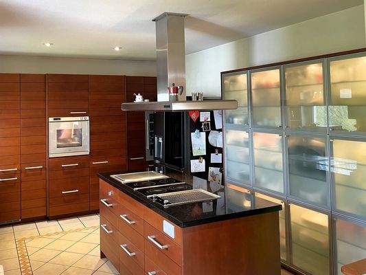 Hochwertiges Zweifamilienhaus