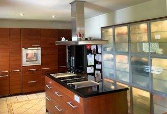 Hochwertiges Zweifamilienhaus