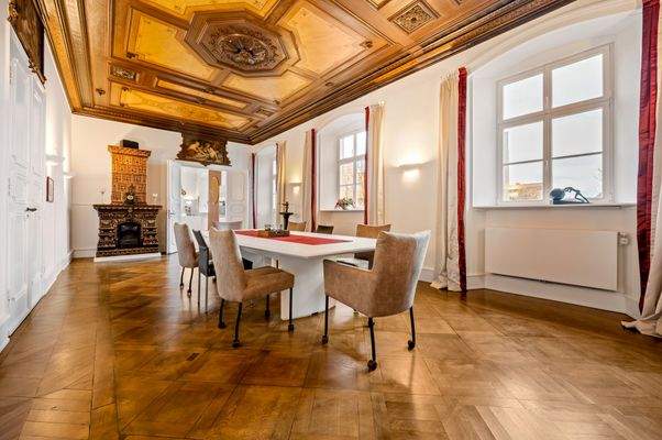 Dinnieren mit Familie, Freunden &amp; Geschäftspartner