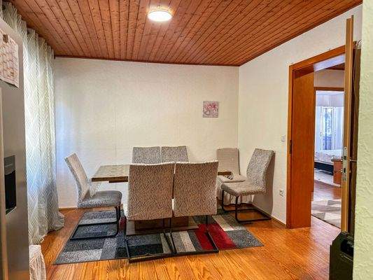 Küche/ Essbereich EG