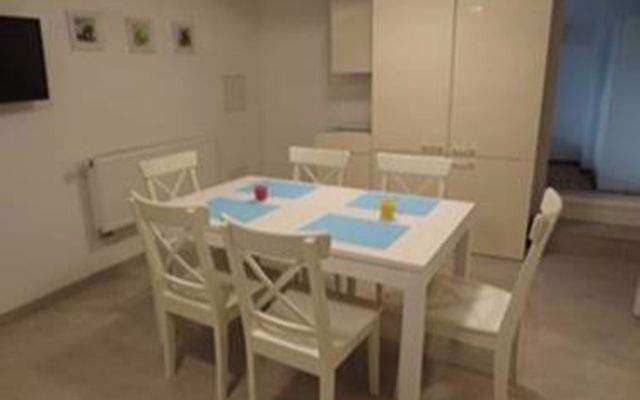 Ess  Hahnstrasse.jpeg