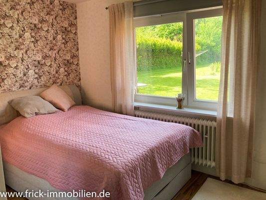 19-Schlafzimmer EG.JPG