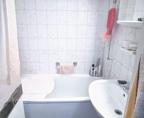 Teilans. saniertes Bad