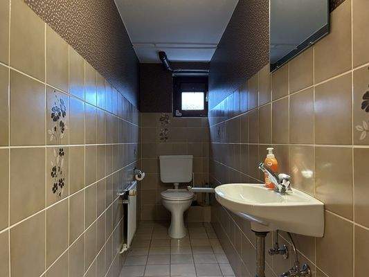 Gäste-WC Damen Keller