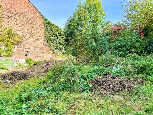 Bauplatz hinterm Haus 