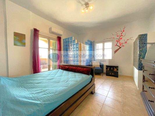 b56fc138118f41e786f81100f0282a63-original