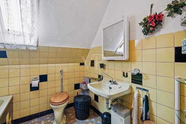 Badezimmer im Dachgeschoss