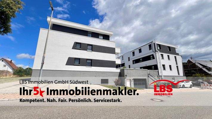 Straßenansicht Wohnanlage