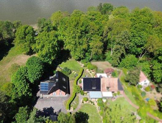 Anwesen mit Einfamilienhaus mit Loftwohnung & Doppelhaushälfte