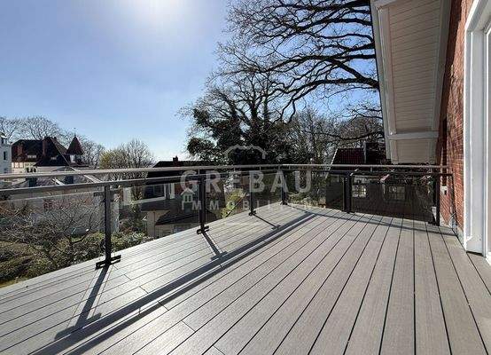 Süd-Terrasse im Obergeschoss