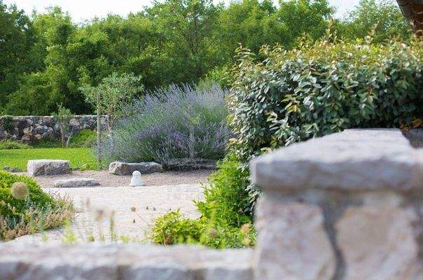 Der Garten bildet einen Rückzugsort zum Verlieben