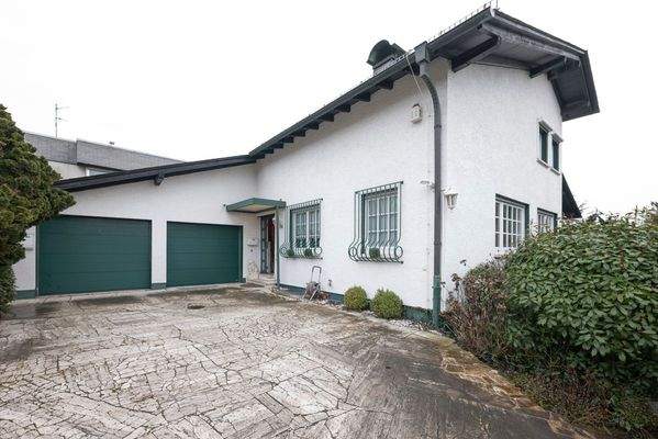 205 Hausansicht Westseite.jpg