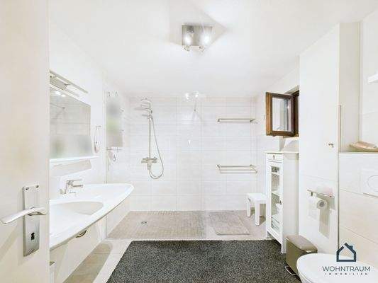 Badezimmer EG Whg.
