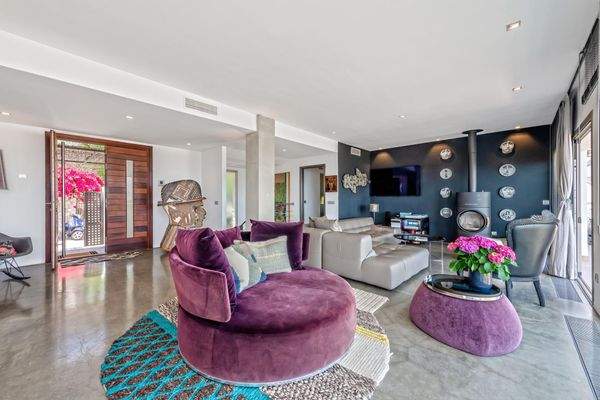 1658f792-2705-43b4-aa85-bfc83cbb6763