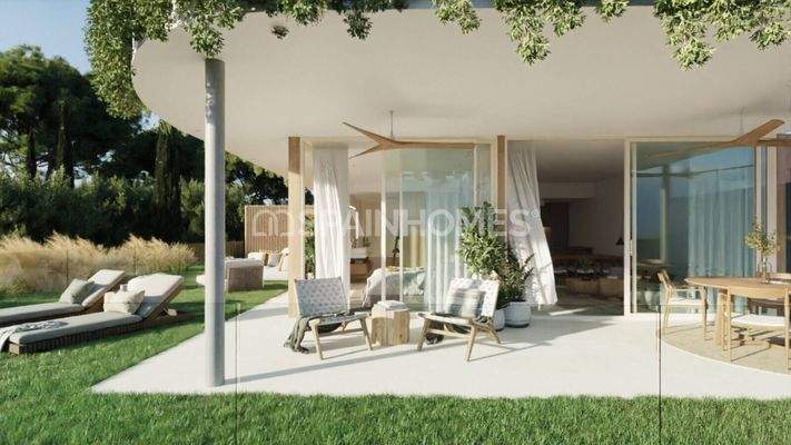 Sea View Properties in a Complex with Pools in Costa del Sol