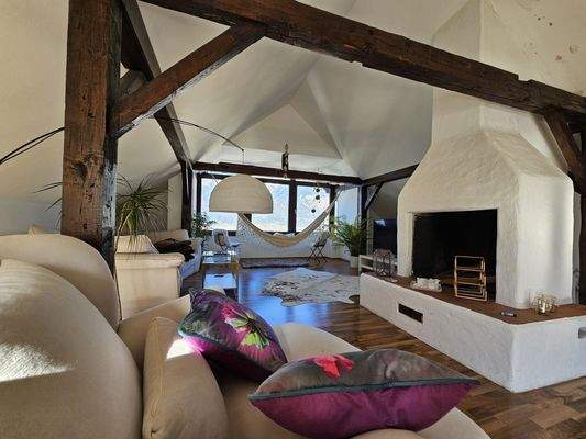 Dachgeschoß mit Kamin