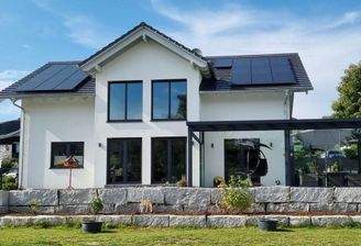 Gartenansicht_Wintergarten_Einfamilienhaus_Willingen