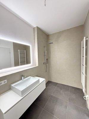 Groß (IMG_5783 2).jpeg